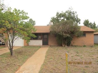 1417 E Cardwell St, Brownfield, TX 79316