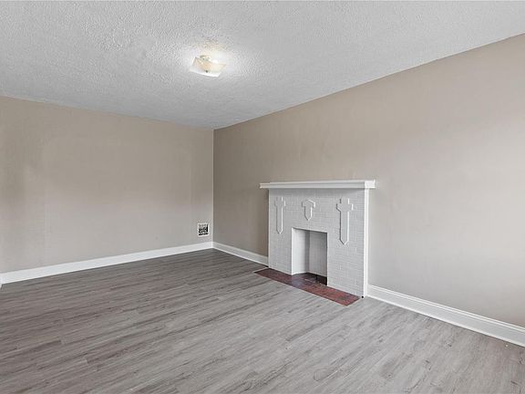 3rd image of 3215 Gravois Ave