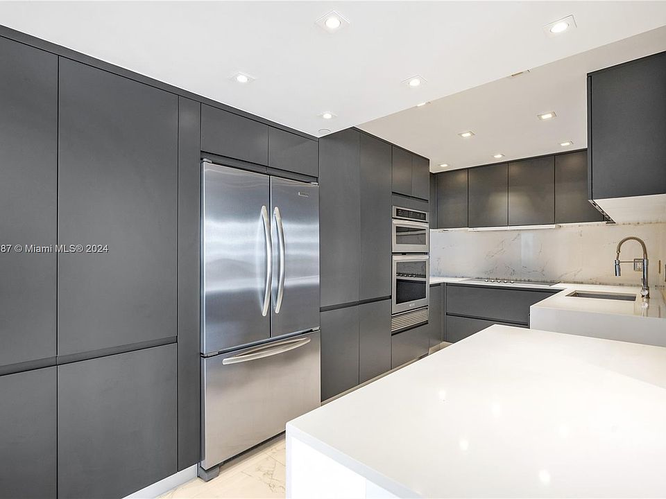 1st image of 9 Island Ave APT 2011