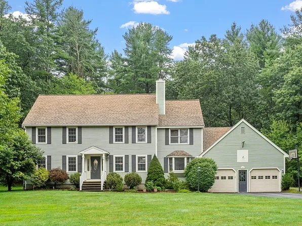 12 Village View Rd, Westford, MA 01886