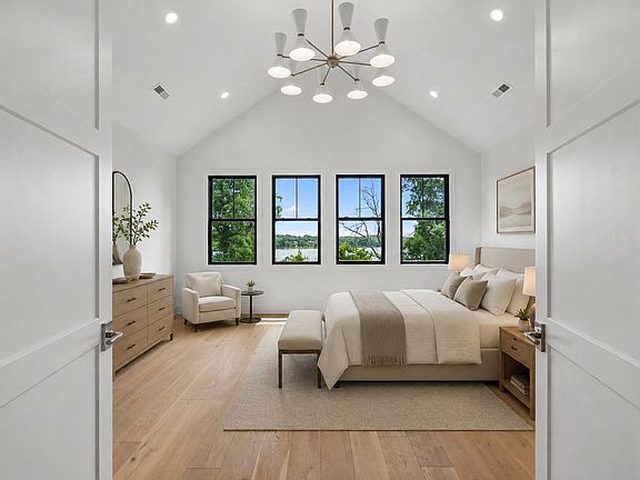 5th image of 17 Jones Cir
