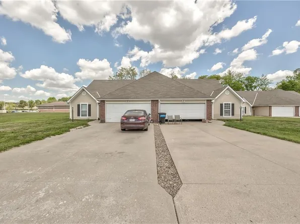 4607 Hunters Glen Dr, Saint Joseph, MO 64506