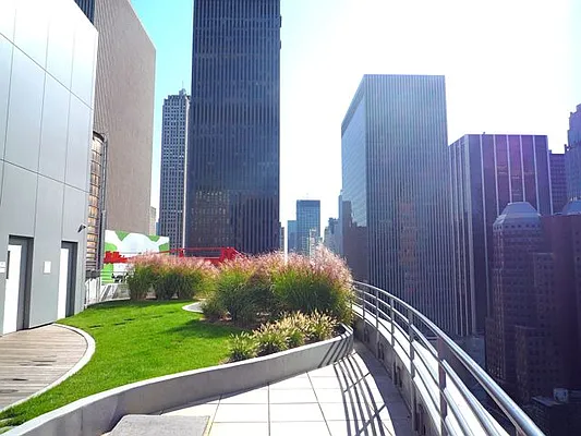 Sold by New York Residence | media 14