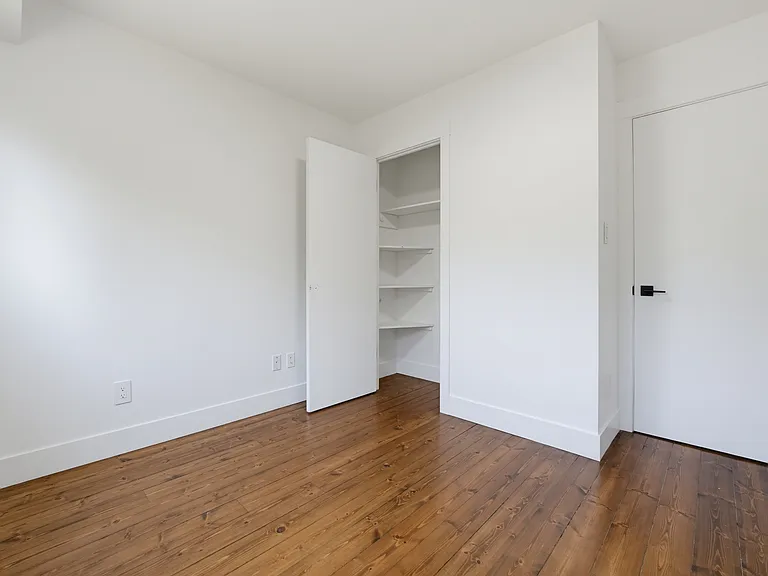1341 Parker St — Photo 23