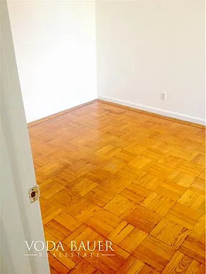 Rented by Voda Bauer Real Estate | media 10