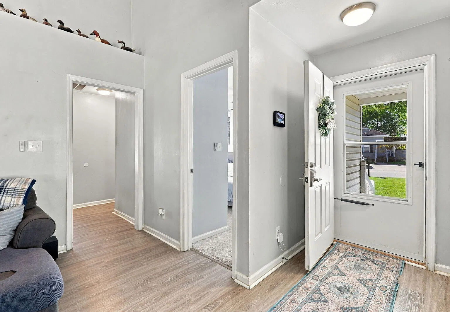 3 bed, 2.0 bath, $2,400 — Photo 3