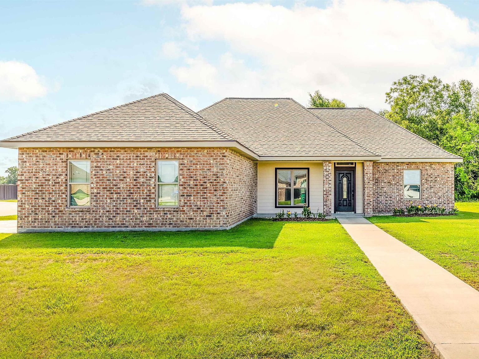 203 Le Belle Maison Dr, Raceland, LA 70394 MLS 2023010545 Zillow