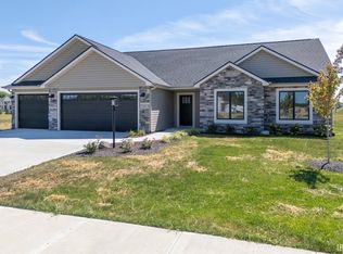 1385 Din Cv, Huntertown, IN 46748