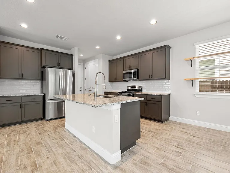 173 Riverhill Dr — Photo 11