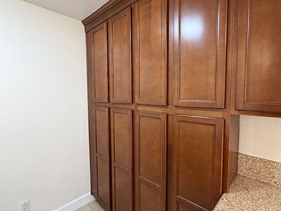 4th image of 1430 Colby Ave Unit 202