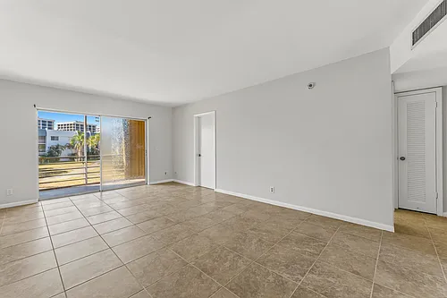 1638 Embassy Dr #208 Photo 1
