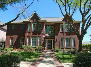 55 Rivercoach Ln, Sugar Land, TX 77479