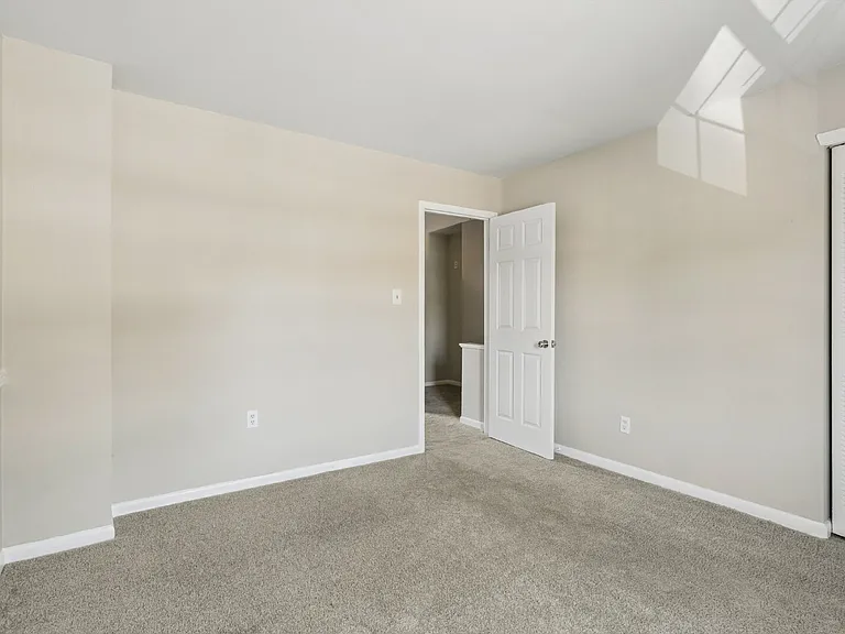 506 Genneys Way — Photo 13