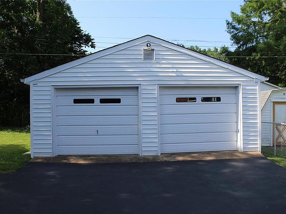3rd image of 9010 Midland Blvd