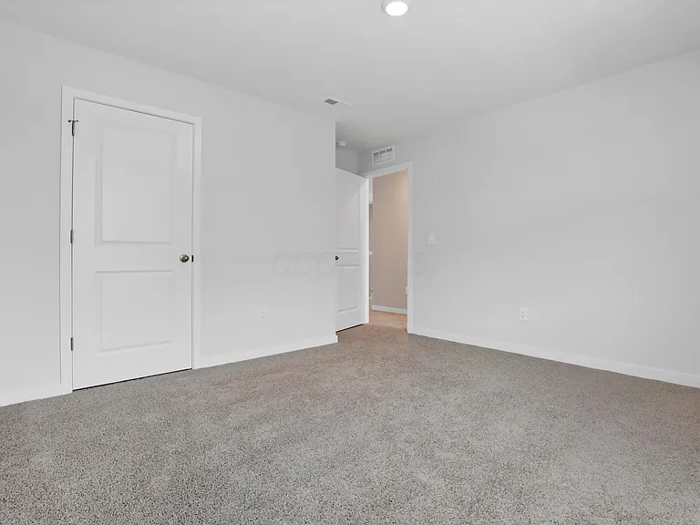 6302 Marinelli Dr N — Photo 30