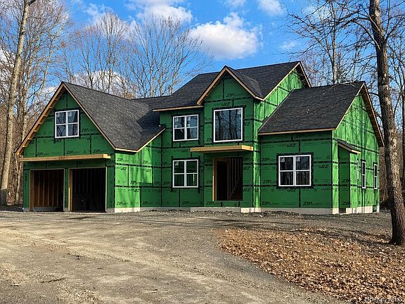 2nd image of 43 Maple Hill Drive