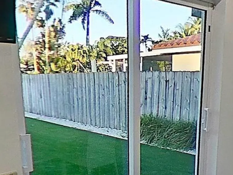 1709 SW 5th Pl — Photo 32