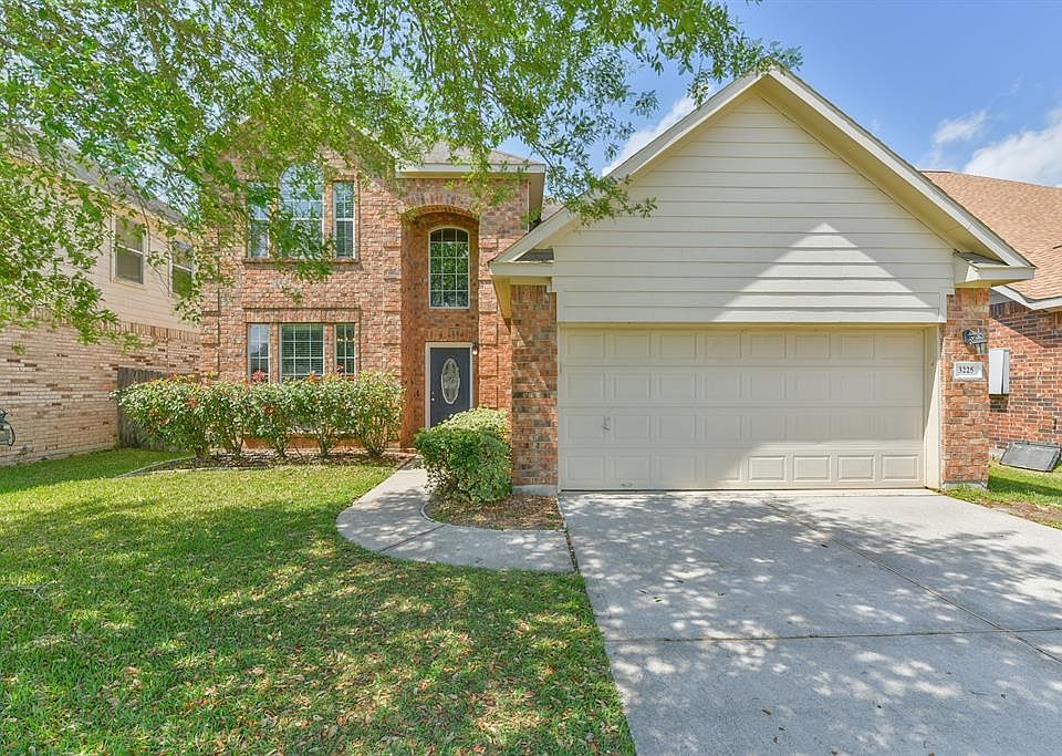 1st image of 3225 Blue Bonnet Dr