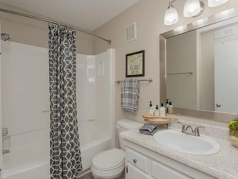 Sheffield Heights Apartment Homes — Photo 7