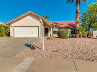 911 N Shannon Cir, Mesa, AZ 85205