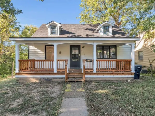 5086 Glenside Dr, Kansas City, MO 64129