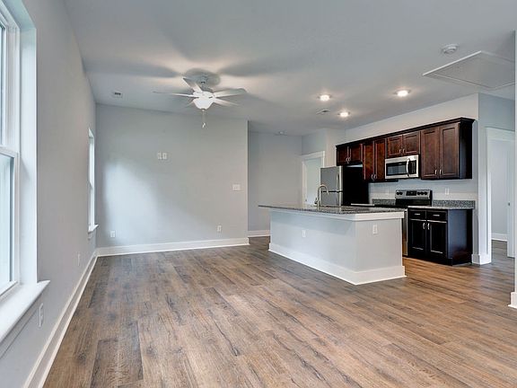 4th image of 134B Magruder Ave