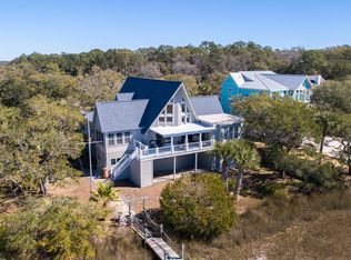 8707 Palmetto Rd, Edisto Island, SC 29438