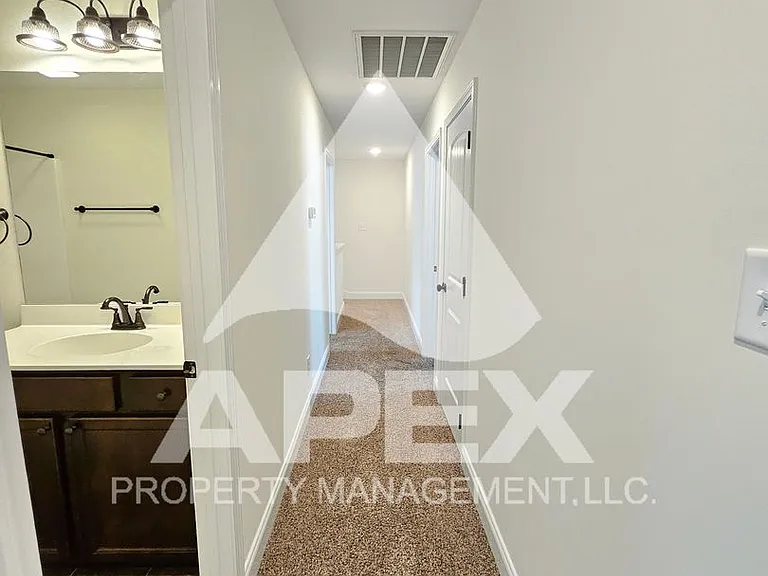 8029 Poplar Grove Ln — Photo 25