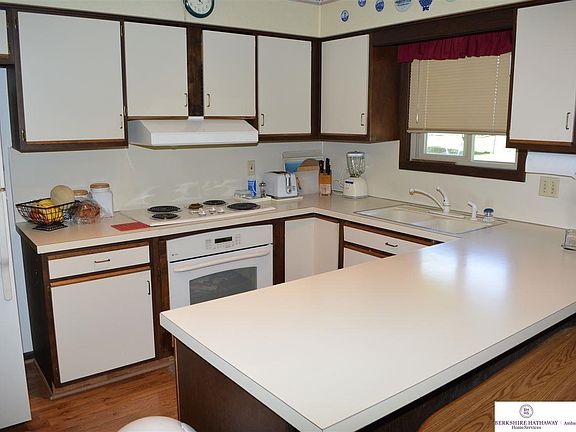 4th image of 1614 Holling Dr