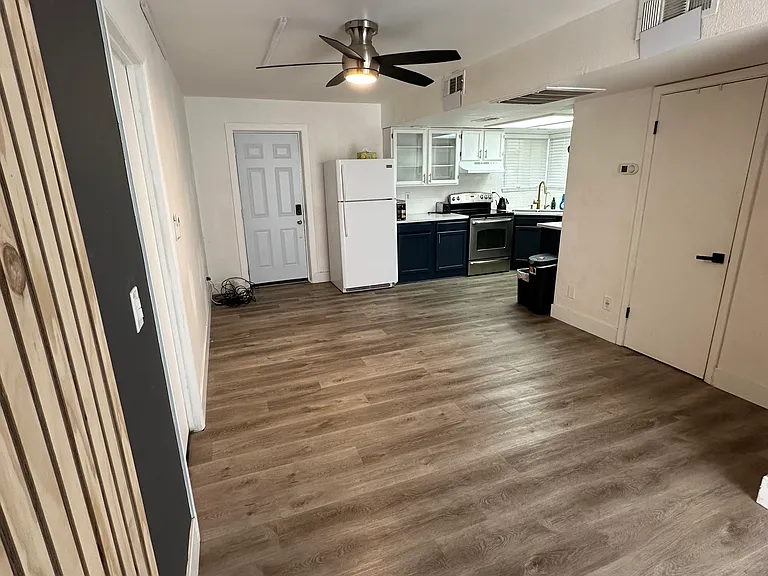 627 W Enid Ave #2 — Photo 4