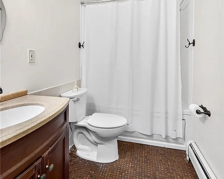 8237 Mantova Dr — Photo 11