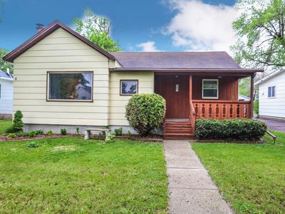 107 8th Ave SW, Aberdeen, SD, 57401