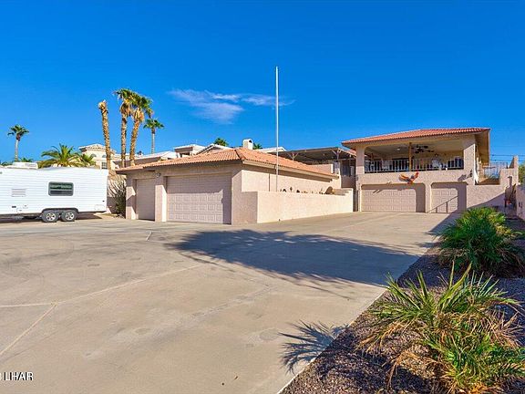 3rd image of 312 Acoma Blvd S