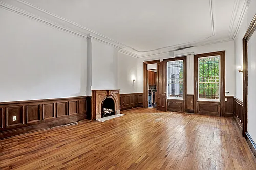 457 Clinton Ave #1A Photo 1