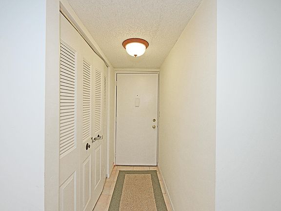 2nd image of 750 Egret Cir APT 6309