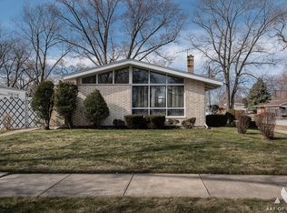15500 Minerva Ave, Dolton, IL 60419