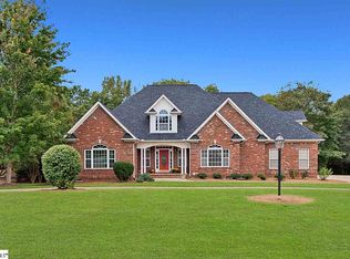 107 Pinehaven Way, Simpsonville, SC 29680