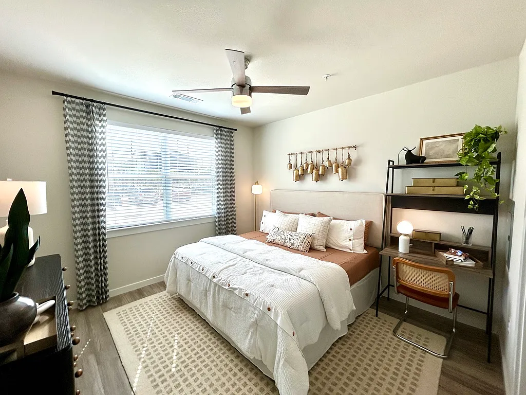 S Kowald Ln, New Braunfels — Photo 2