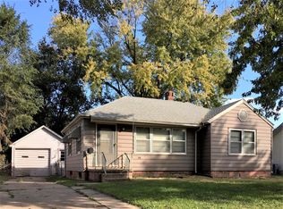 202 W 6th St, Ellinwood, KS 67526