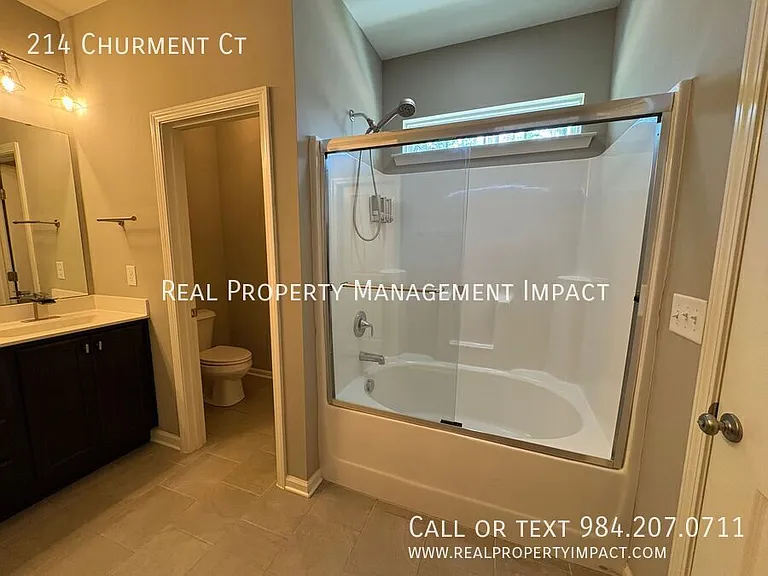 214 Churment Ct — Photo 32