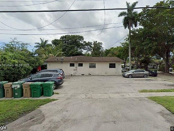 2nd image of 6592 SW 46th St #2