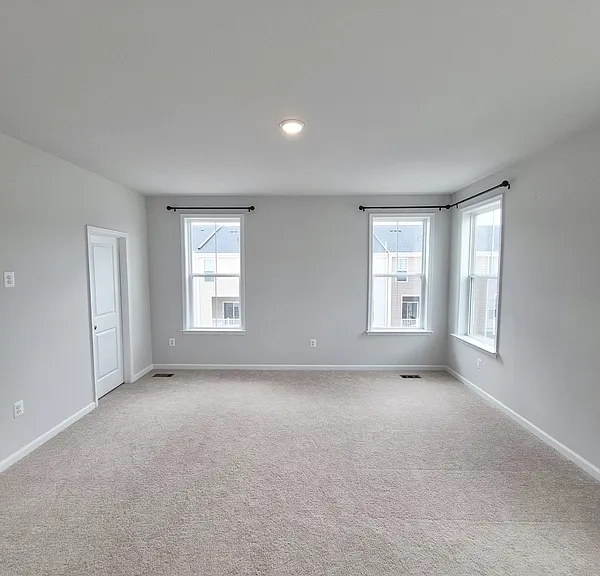 648 Brookwood Glen Ter #B — Photo 28