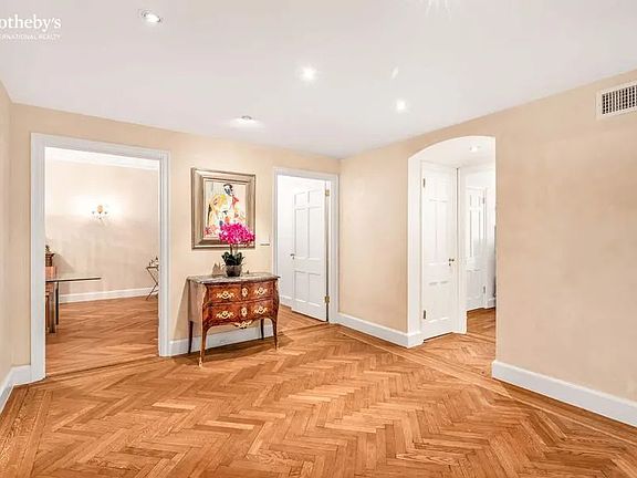 3rd image of 333 E 57th St APT 3B
