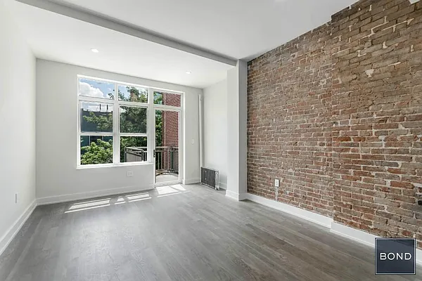 Rented by Bond New York | media 34