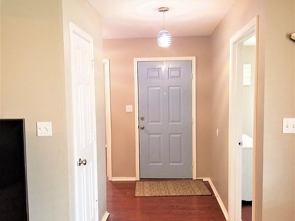 3rd image of 1020 Iola Ave