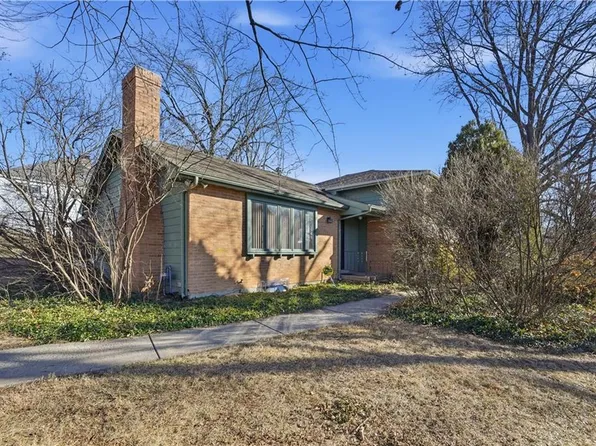 8701 Ward Pkwy, Kansas City, MO 64114