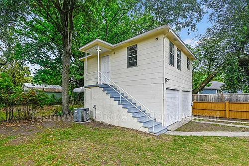 2321 Kent Ave Photo 1