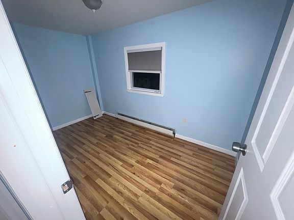 3rd image of 137 Paterson Ave #P2