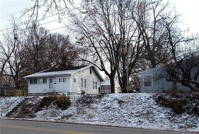1st image of 10305 E Kentucky Ave