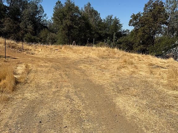 40x80 lot with RV hookups water,electric and wasted